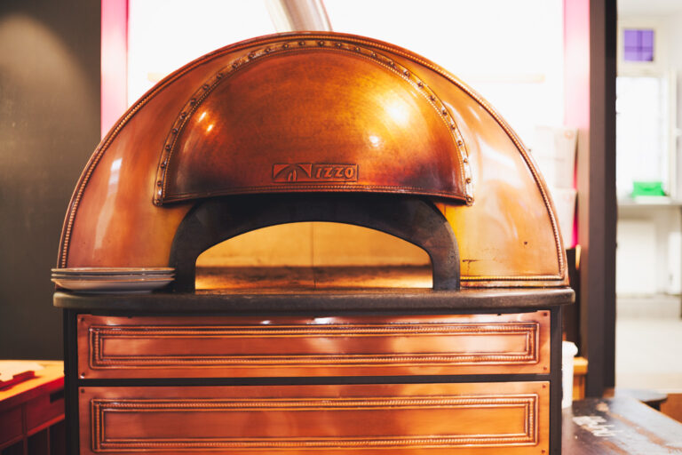 tomas weinbar 01 768x512